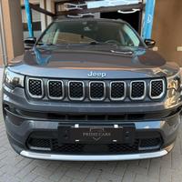 Jeep Compass 1.3 Turbo T4 190 CV PHEV AT6 4xe Busi