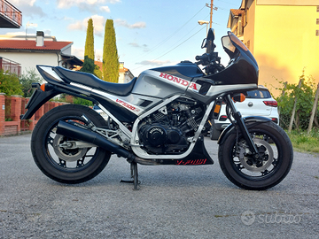 Honda vf 1000f