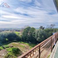 Ampio appartamento con vista a Castelfidardo