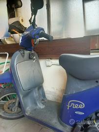 Scooter Piaggio free 100