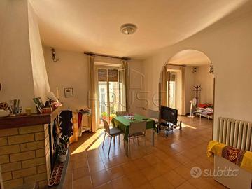 Appartamento di 110 m² con 3 locali e box auto a U