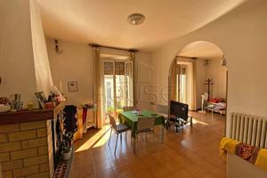Appartamento di 110 m² con 3 locali e box auto a U