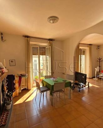 Appartamento di 110 m² con 3 locali e box auto a U
