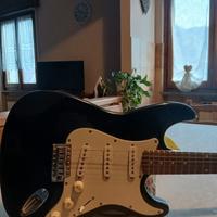 chitarra elettrica bolton Bianca e nera