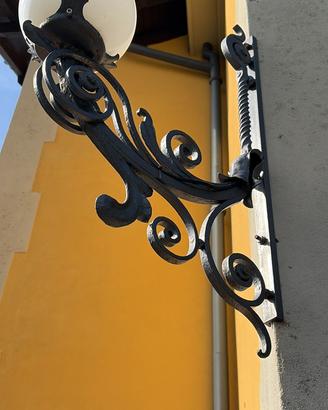 Lampada da esterno antica