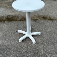 TAVOLINO DA BAR O DA GIARDINO