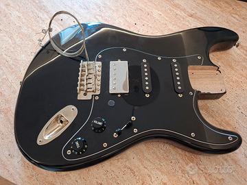 squier stratocaster SOLO BODY