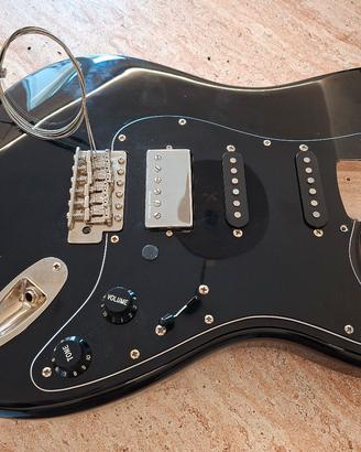 squier stratocaster SOLO BODY