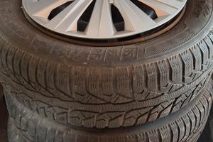 4 cerchi con gomme invernali per citroen C3