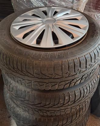 4 cerchi con gomme invernali per citroen C3
