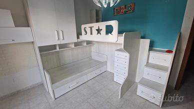 Cameretta completa con letto a castello