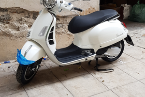 Vespa gts 300