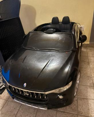 Macchina maserati