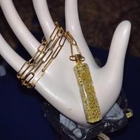 gioielli artigianali in resina 