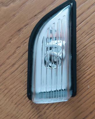 indicatore di direzione  volvo XC60 2008/2012