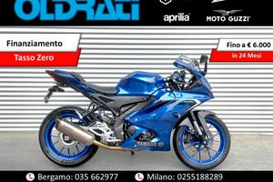 Yamaha YZF R125 + AKRAPOVIC
