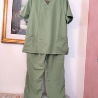 Uniforme da infermiera in tre colori 