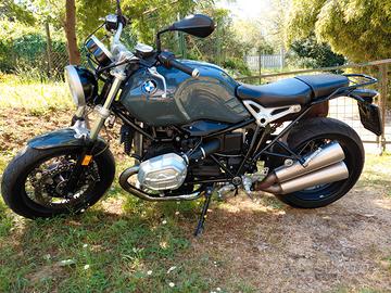 BMW R1200 Nine T