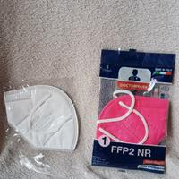 Mascherine FFP2 – Bianco e Rosa