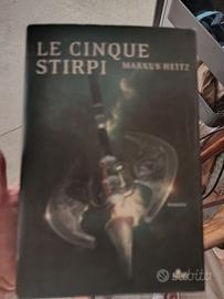 Libro intitolato Le cinque Stirpi