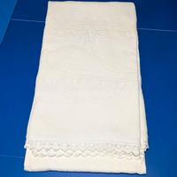 Copriletto in cotone piquet con pizzo