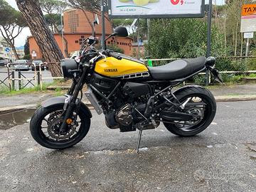 Yamaha XSR 700 - 2016