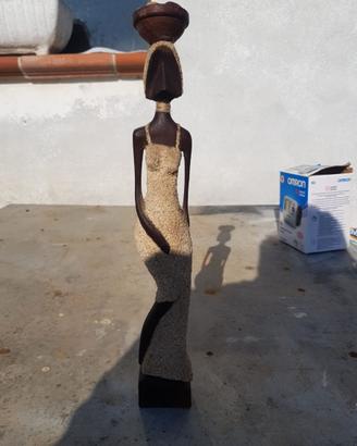 statua di legno