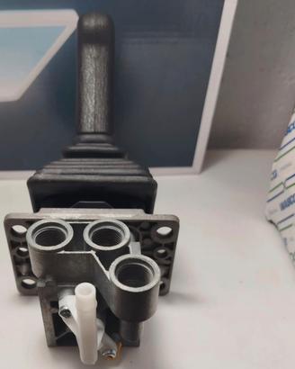 Valvola Freno a Mano Camion WABCO - Leva Manuale