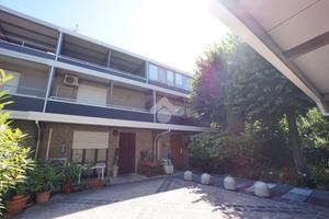 VILLA A SCHIERA D'ANGOLO A FORMIGINE