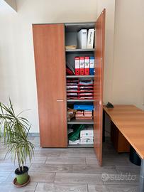 Privato vende arredamento completo per Ufficio