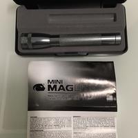 Torcia mini Maglite Made in U.S.A. NUOVA