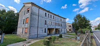 Polesella, appartamento arredato con cantina