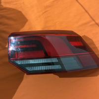 FARO POSTERIORE LED GOLF 8