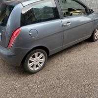 Lancia y 1.3 multy jet