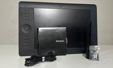 WACOM INTUOS 5 TOUCH PAD & PEN (MEDIUM)