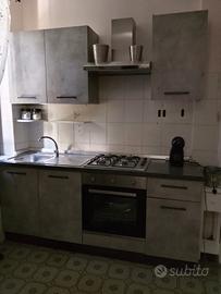 cucina con sedie 