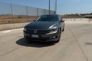 Volkswagen Passat 2.0 tdi highline 150cv dsg