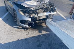 mercedes GLA 200d incidentata