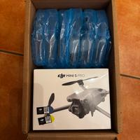 DJI mini 5 pro fly more combo inscatolato