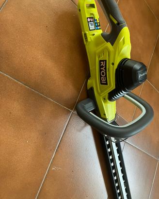 Tagliasiepi a batteria