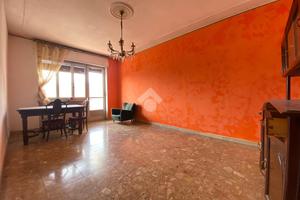 4 LOCALI A BANCHETTE