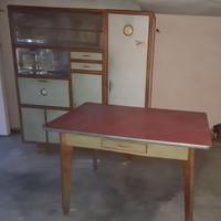 Credenza e tavolo vintage anni 60