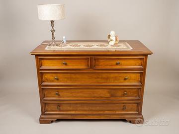 Comò classico in legno masselli a 4 cassetti