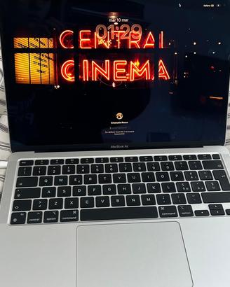 Apple MacBook Air M1