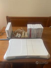 Nintendo Wii Bianca + 2 Remote Limited Edition ecc