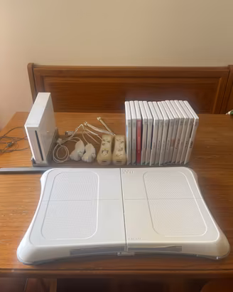 Nintendo Wii Bianca + 2 Remote Limited Edition ecc