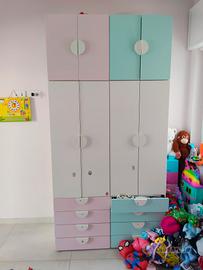 IKEA armadi, cassettiera, fasciatoio, letto rosa
