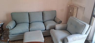 Divano con poltrona e isola