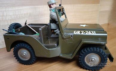 Jeep Willis macchinina in latta anni 60