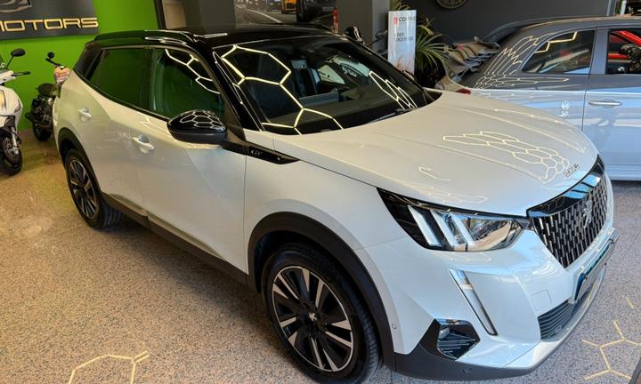 Peugeot 2008 PureTech 155 S&S EAT8 GT